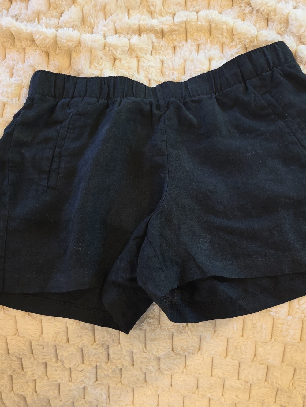 NWT Lilly Pulitzer Lilo Linen Black Shorts with Bright Pink Tag
